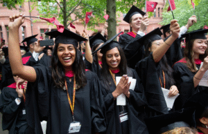 USA: Trump Blocks Harvard from Enrolling Foreign Students